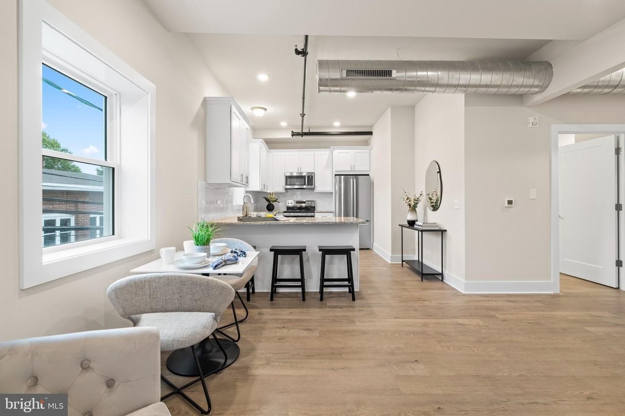 30 W Broad St #6 - Photo 3 of 38