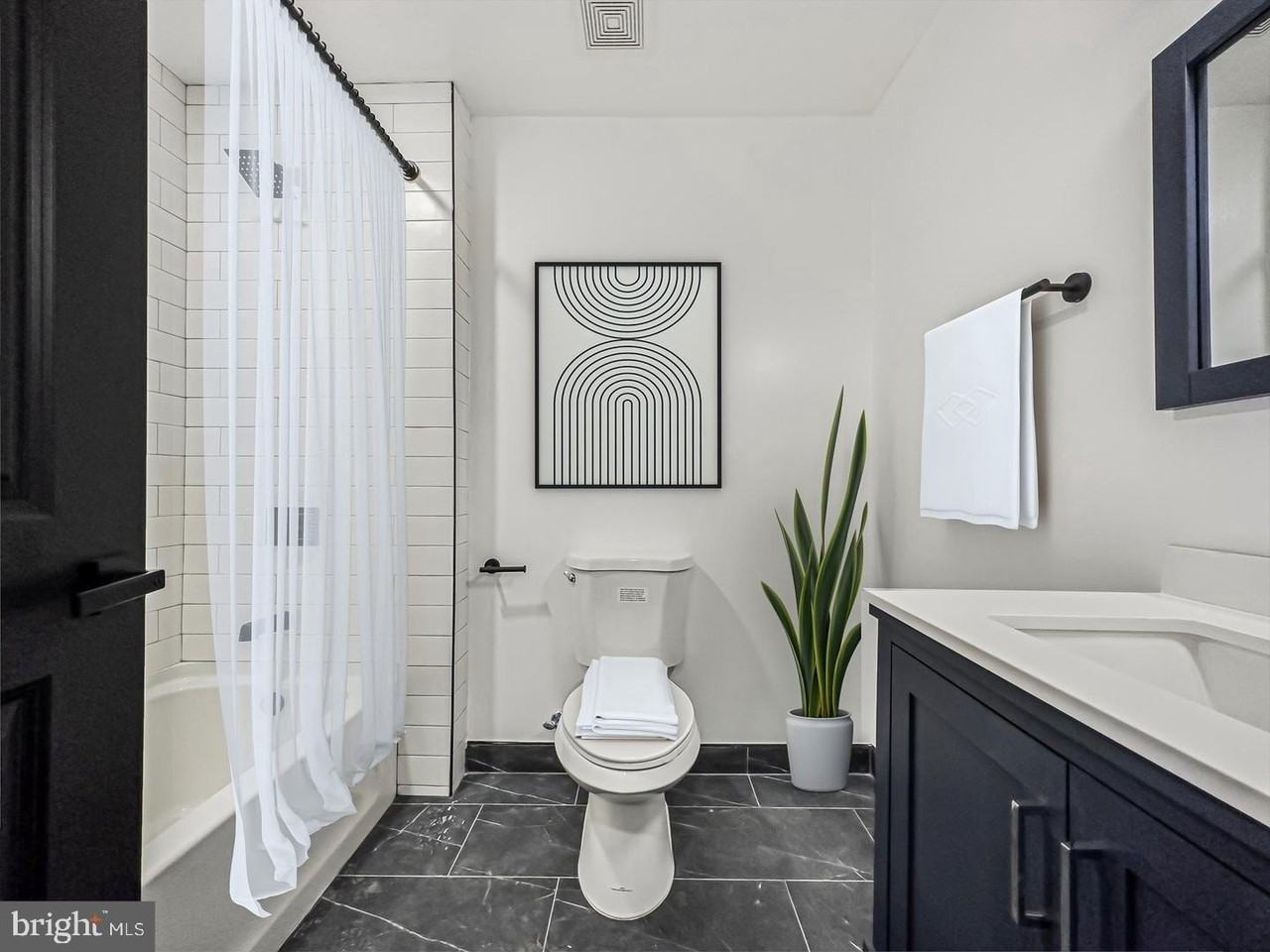 501 N Cannon Ave #A103 - Photo 5 of 18