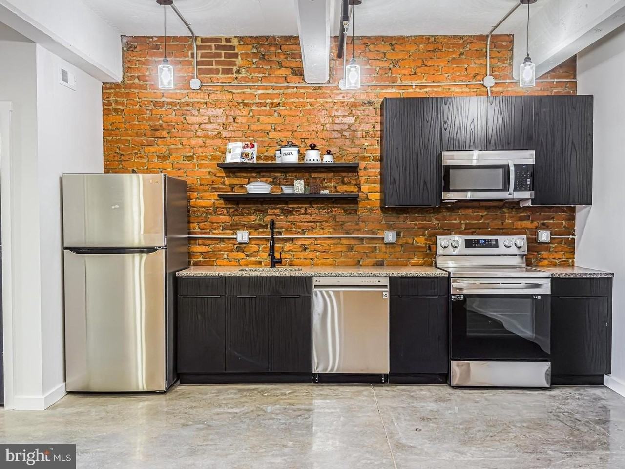 501 N Cannon Ave #A103 - Photo 7 of 18
