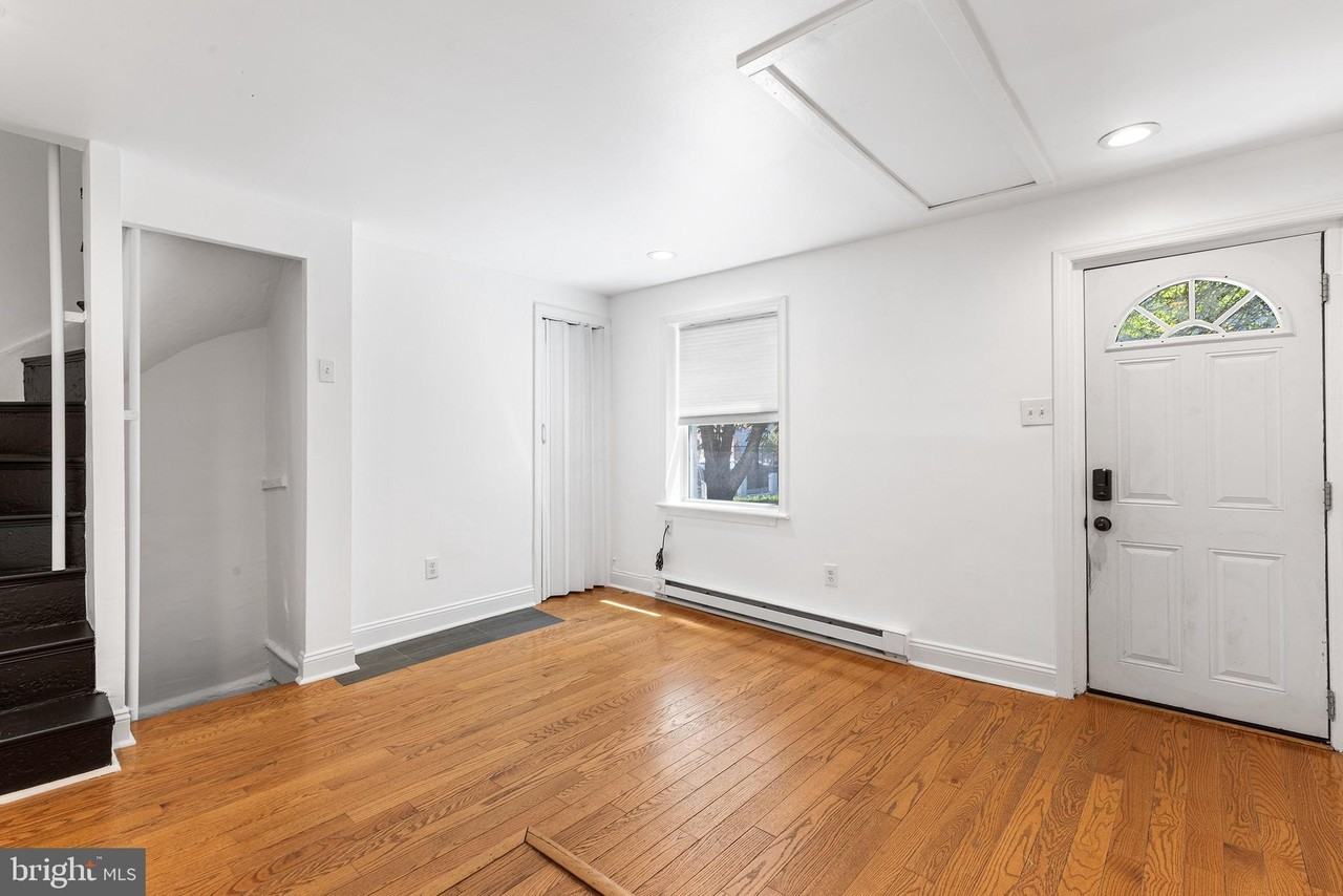 8 Bristow Pl - Photo 5 of 18