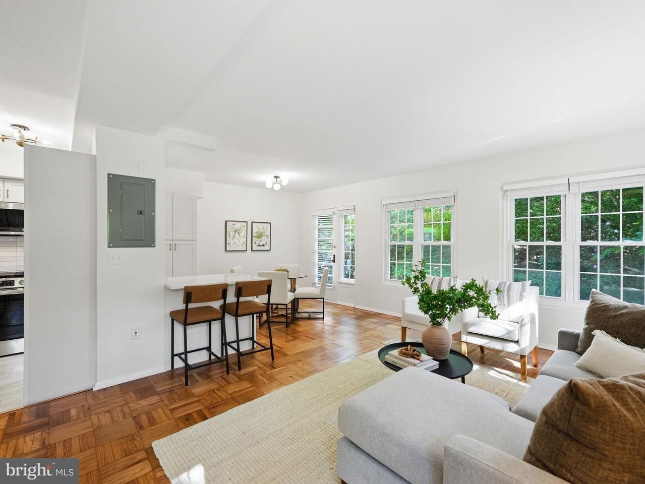 1661 Preston Rd - Photo 4 of 25