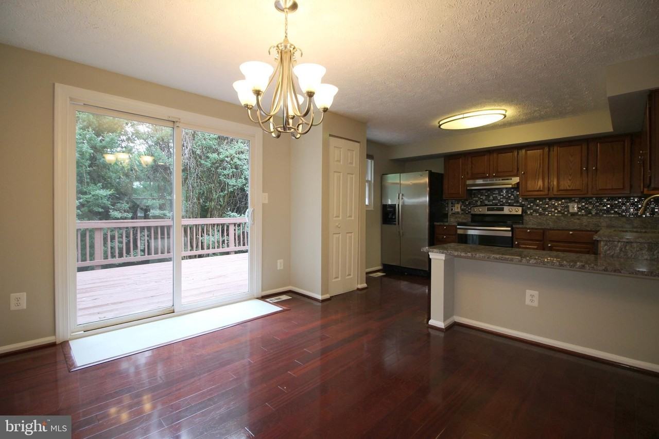 14126 Red River Dr - Photo 4 of 30