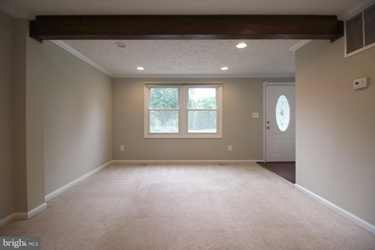 14126 Red River Dr - Photo 7 of 30