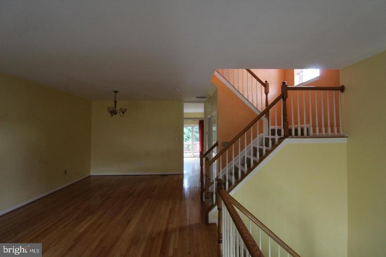 13230 Coppermill Dr - Photo 5 of 39