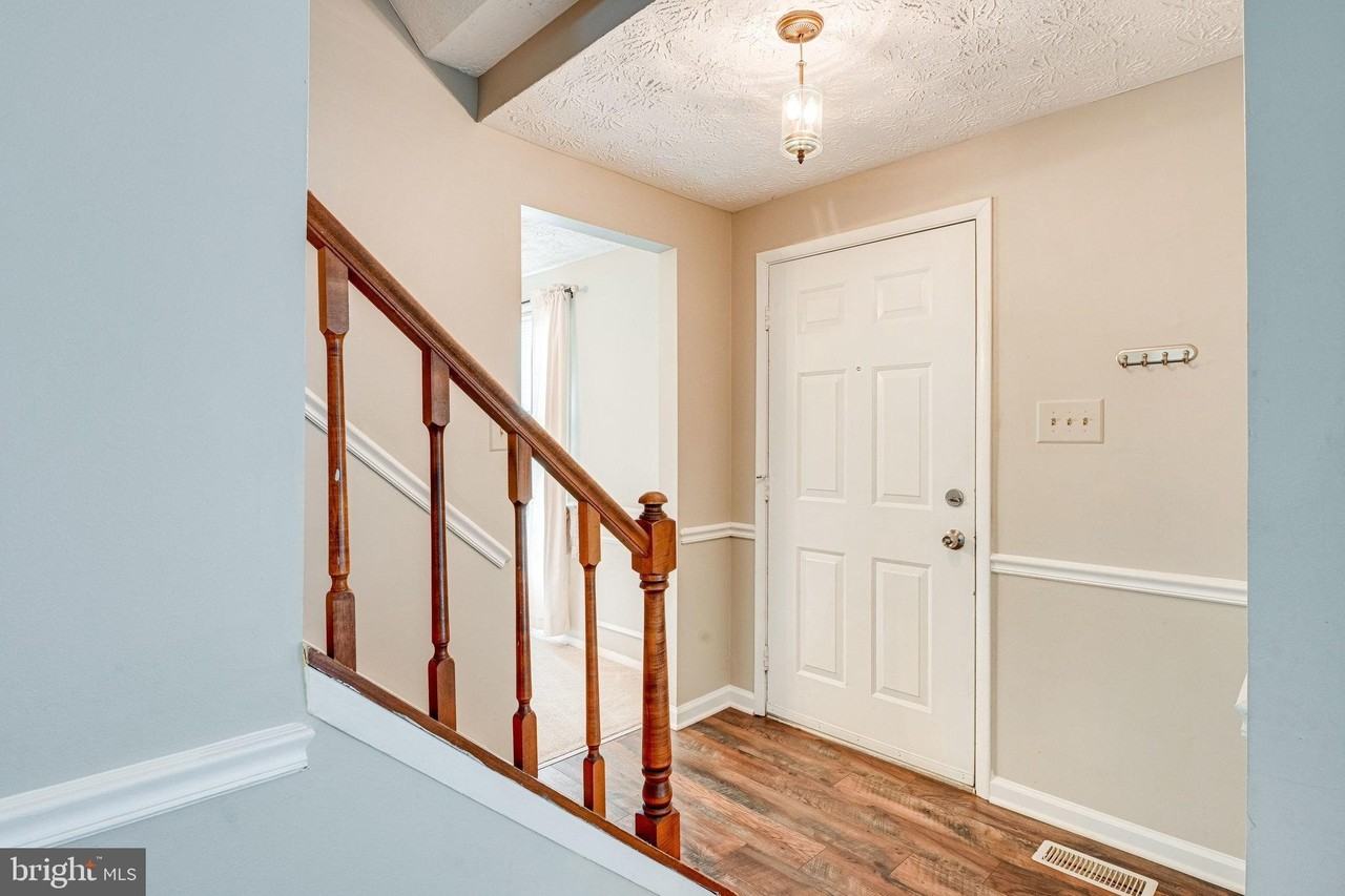 3381 Monarch Ln - Photo 6 of 50
