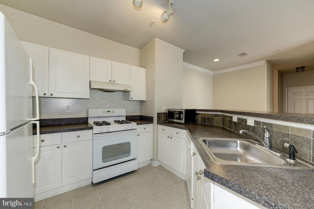 11371 Aristotle Dr #9-310 - Photo 7 of 25