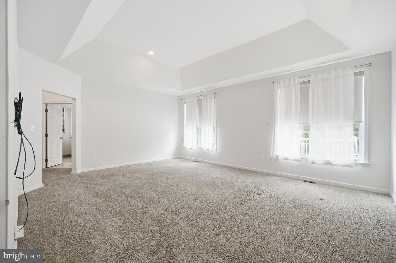 24267 Purple Finch Dr - Photo 4 of 50