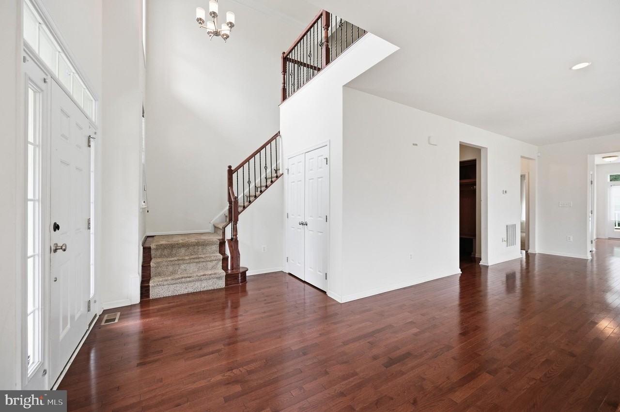 24267 Purple Finch Dr - Photo 4 of 50