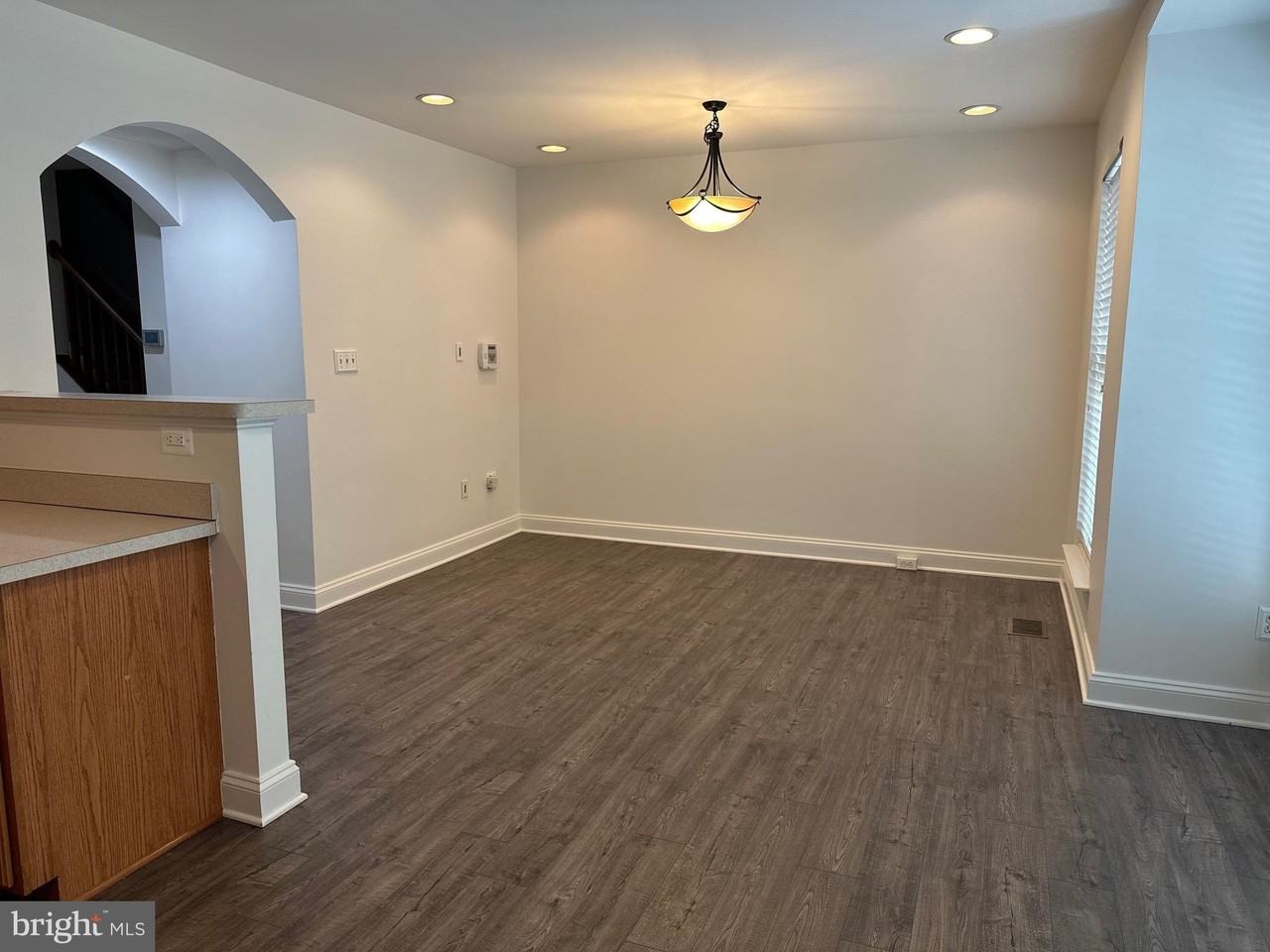 21844 Ladyslipper Sq - Photo 7 of 40