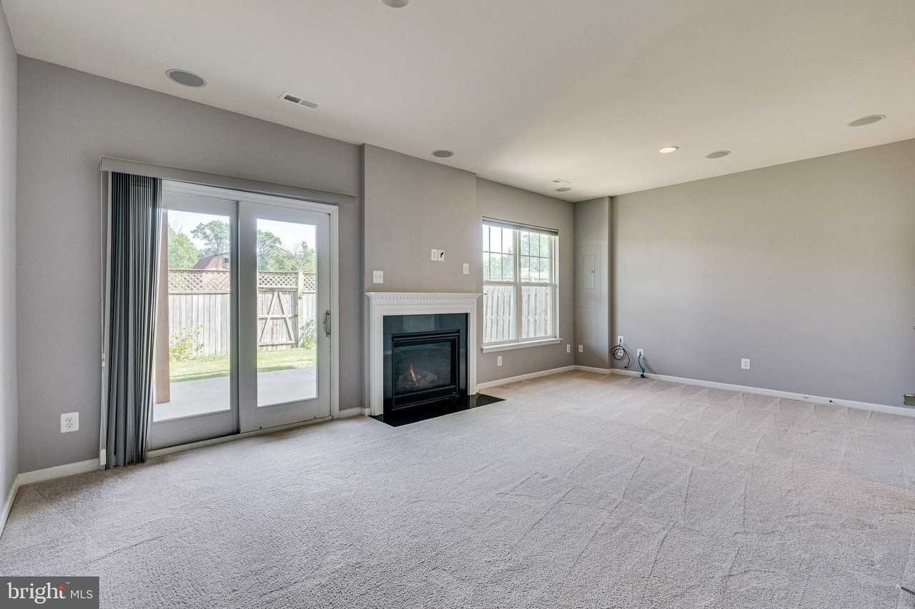 43472 Hopestone Ter - Photo 3 of 45
