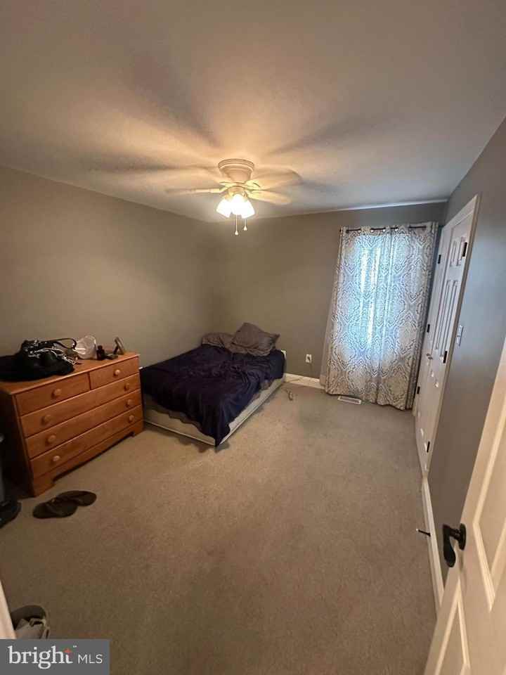 144 Fairground Rd - Photo 6 of 11