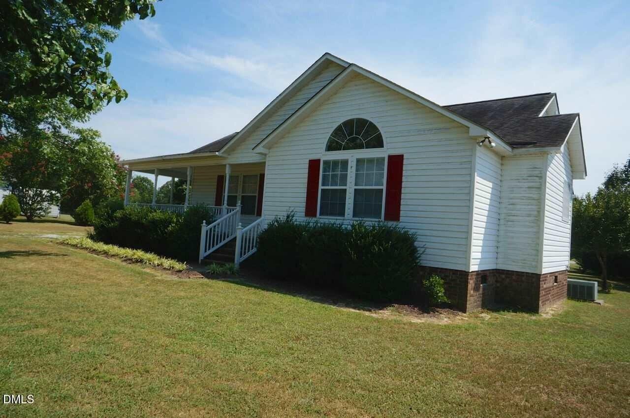 100 Halle Ct - Photo 2 of 21
