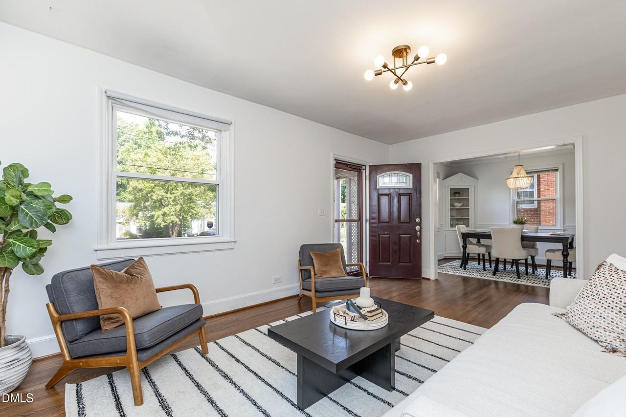 2414 Farthing St - Photo 6 of 38