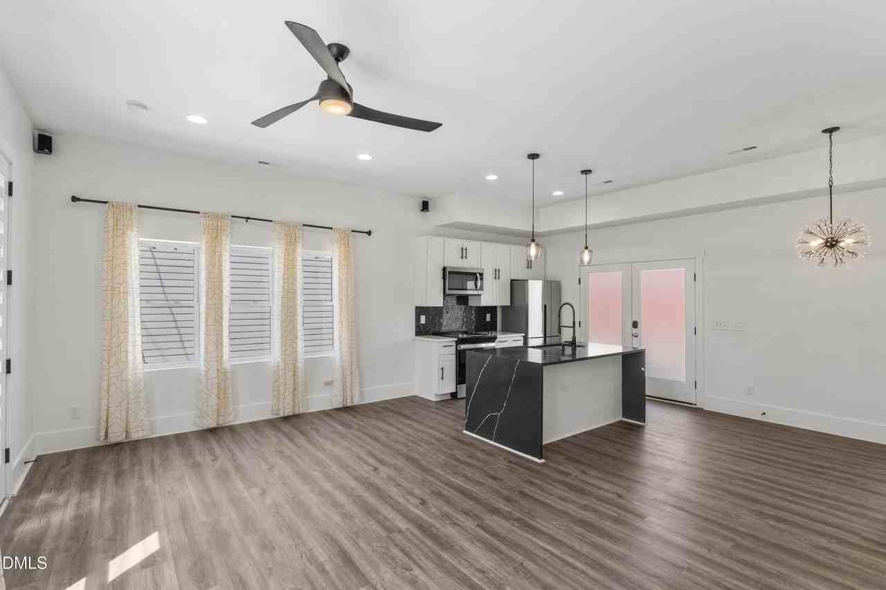 203 Nelson St - Photo 7 of 29