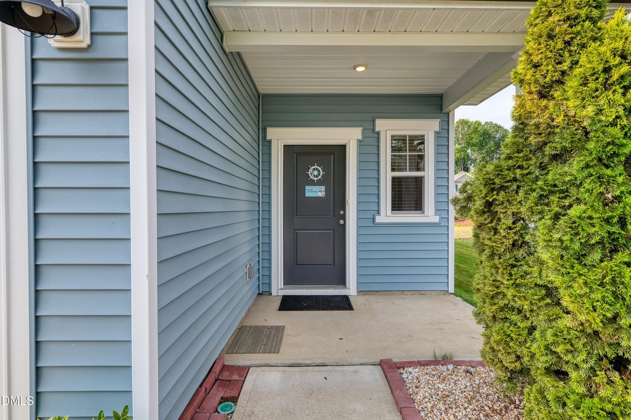 2132 Water Marsh Trl - Photo 3 of 37