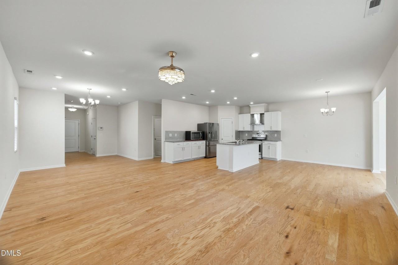2132 Water Marsh Trl - Photo 7 of 37