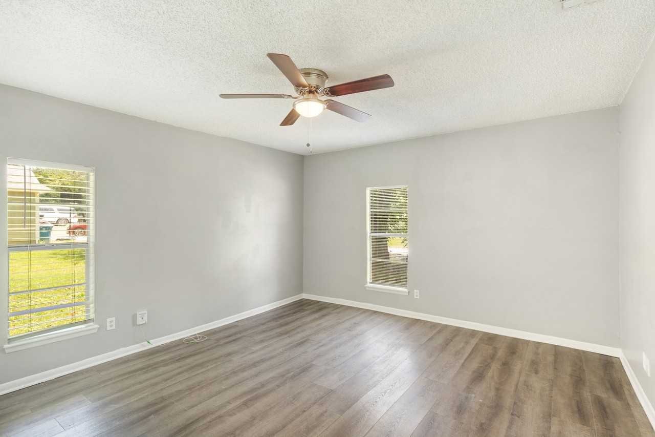 929 Rice St #1 - Photo 4 of 11