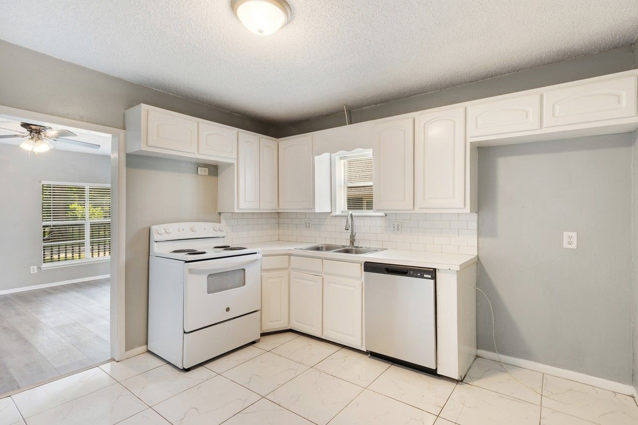 929 Rice St #1 - Photo 7 of 11