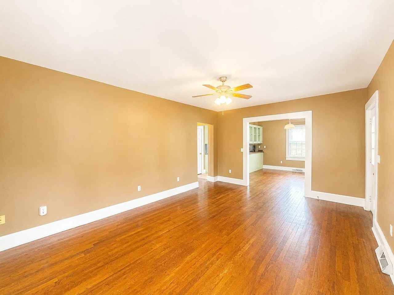 112 Babb St #1 - Photo 4 of 24
