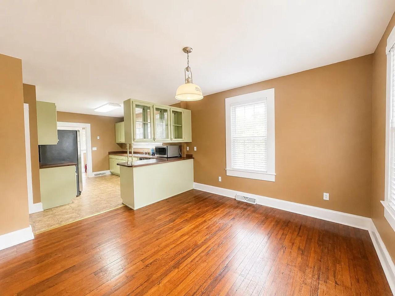 112 Babb St #1 - Photo 6 of 24