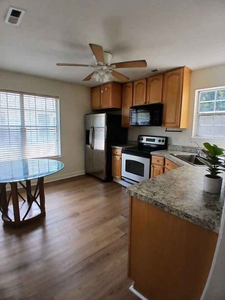 124 Mallard Dr #1 - Photo 3 of 11