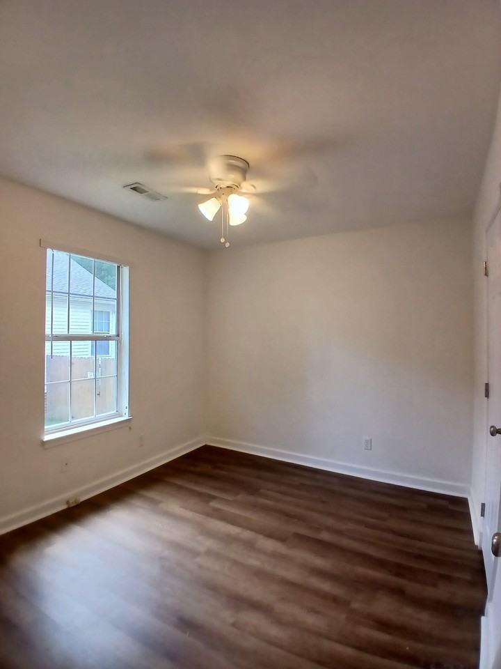 124 Mallard Dr #1 - Photo 7 of 11
