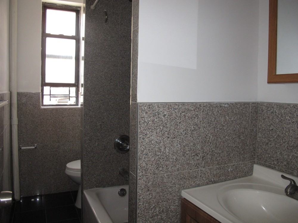 3139 Broadway #14 - Photo 6 of 6