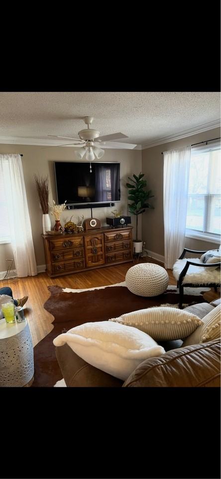 105 Davis Ave #1 - Photo 2 of 13