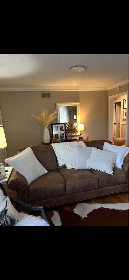 105 Davis Ave #1 - Photo 3 of 13