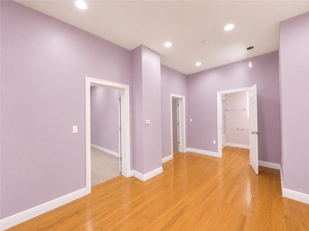 114 Shawmut Ave - Photo 4 of 11