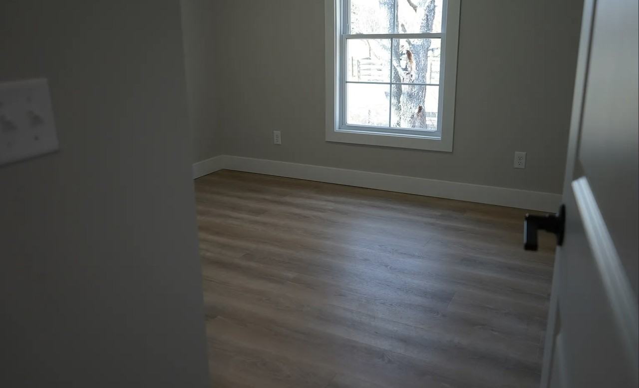102 Everly Pointe Dr - Photo 4 of 10