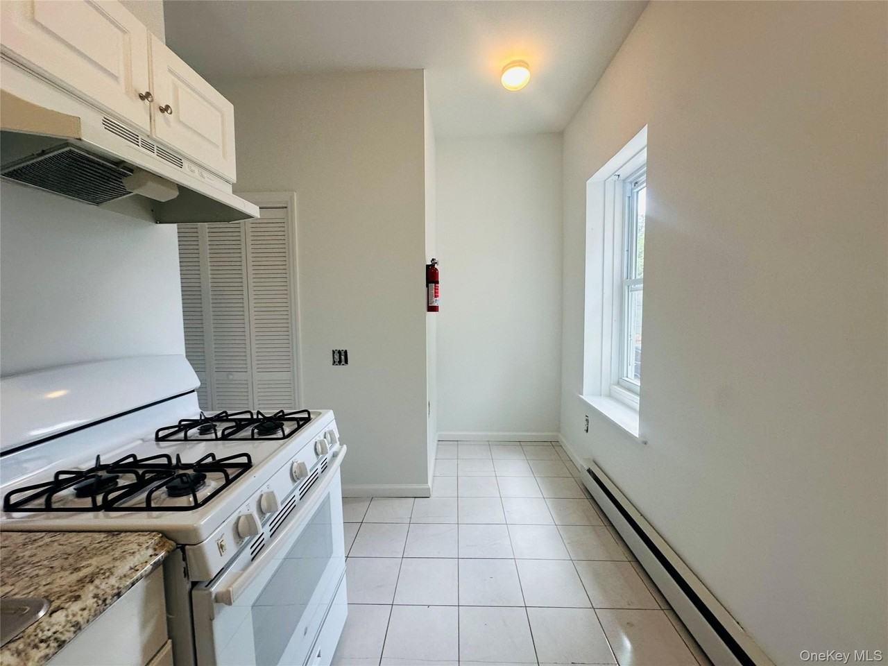 82 Garden St Apt 1 - Photo 7 of 10