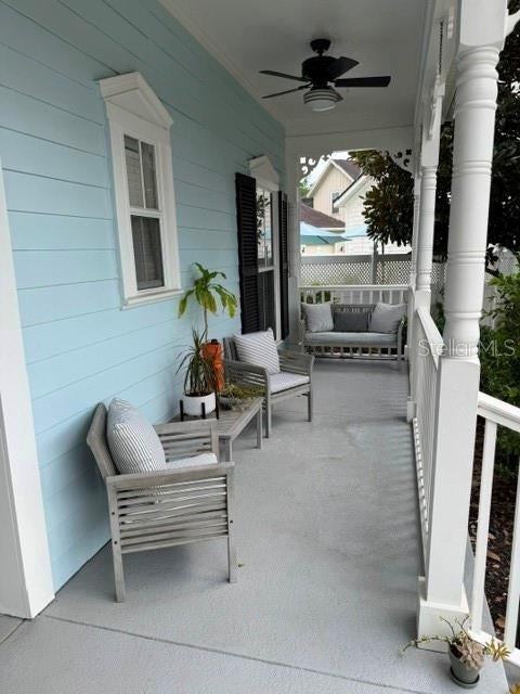 102 Grinnell Pl - Photo 4 of 50