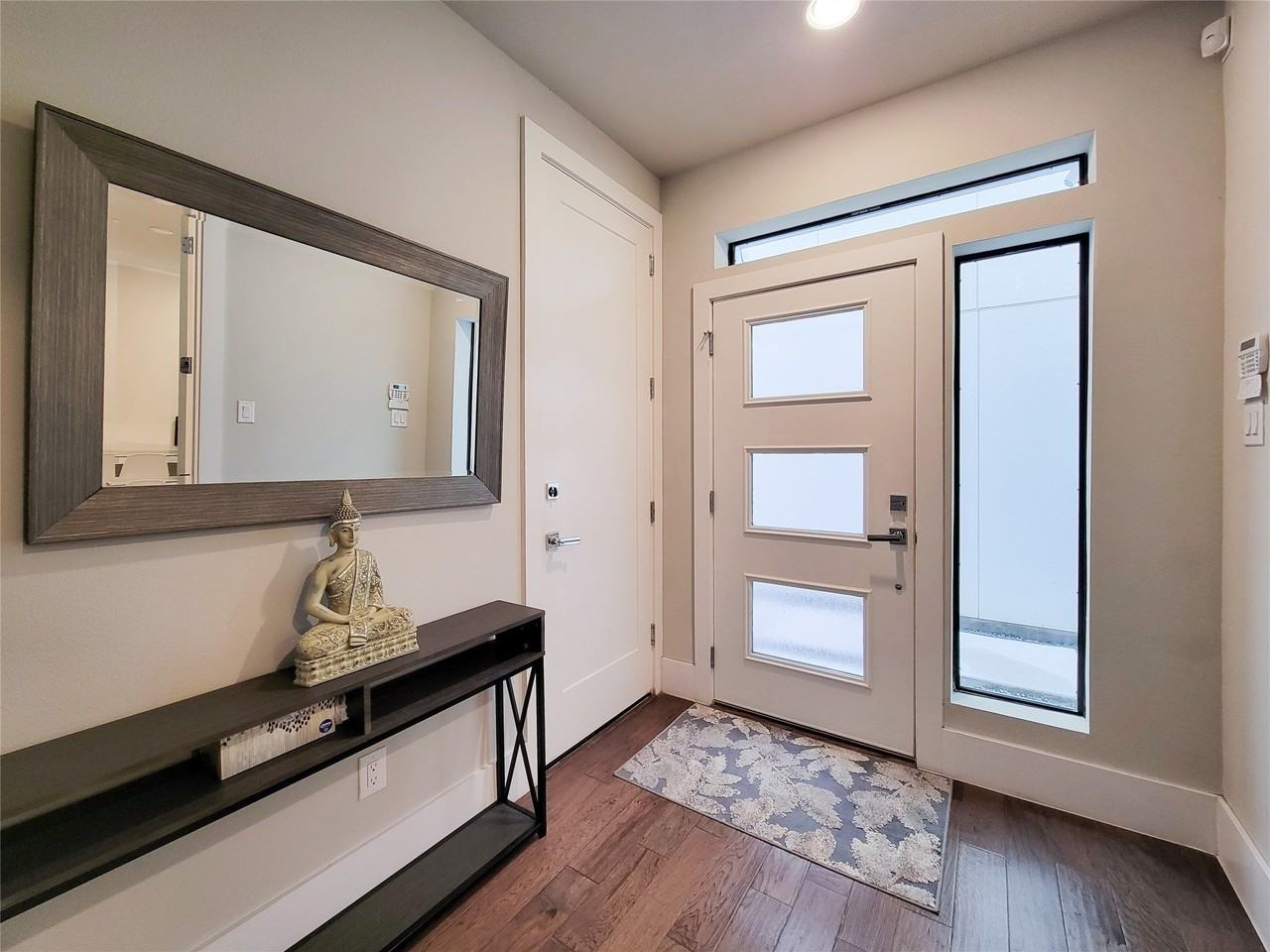 5709 Larkin St - Photo 7 of 50