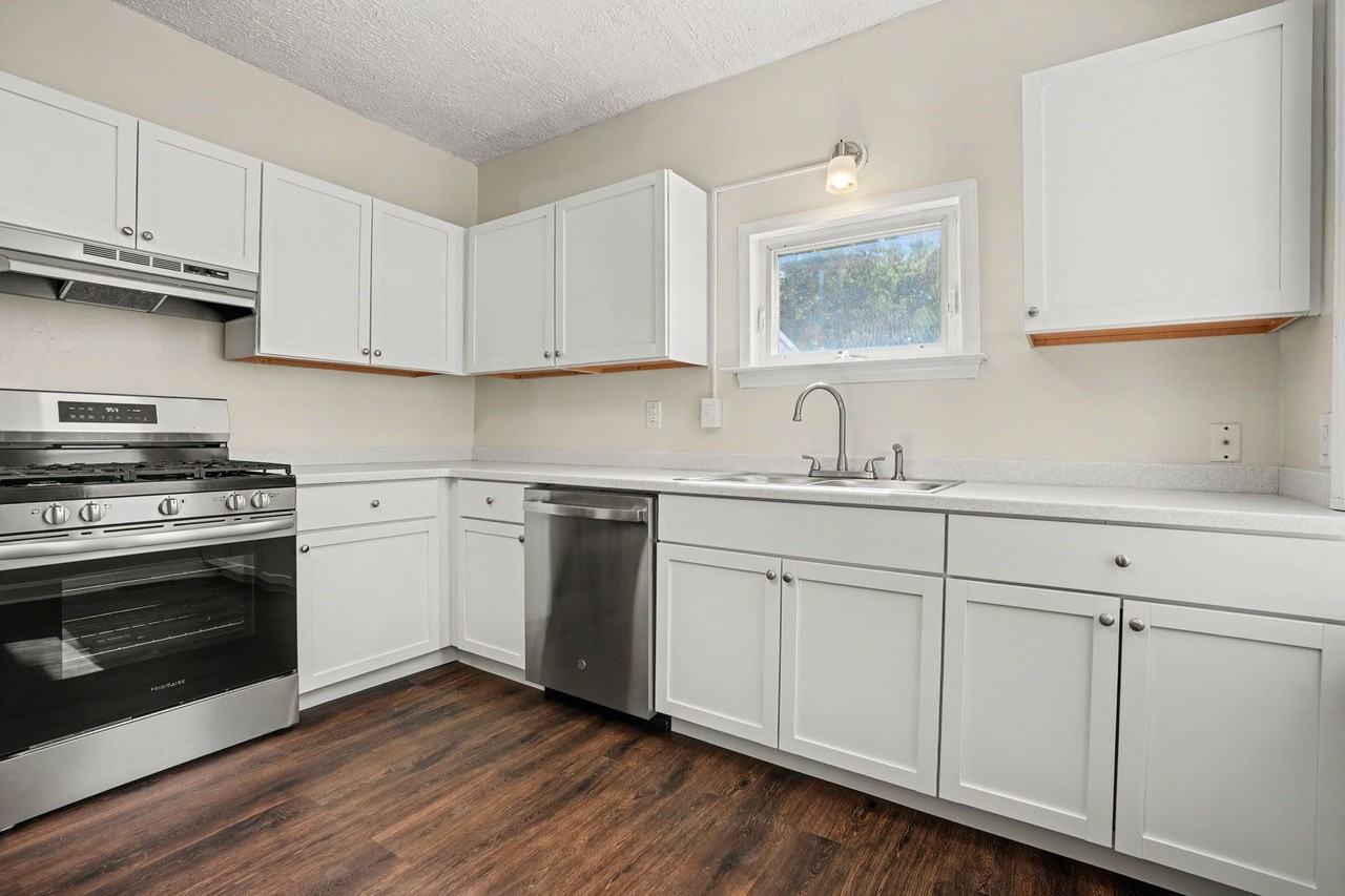 153 Cedar St