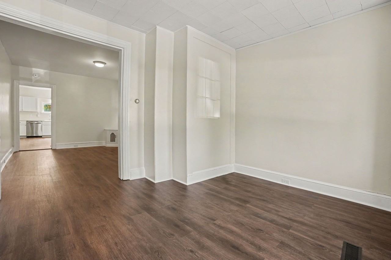 153 Cedar St - Photo 6 of 20