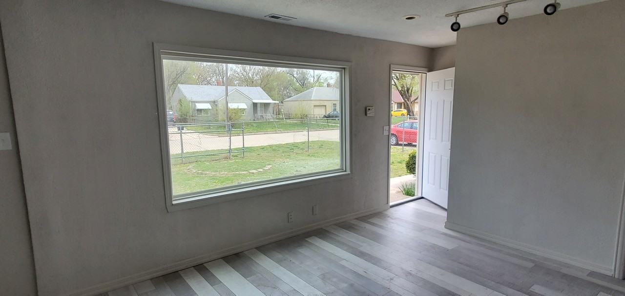 2237 N Minneapolis St #1 - Photo 3 of 10