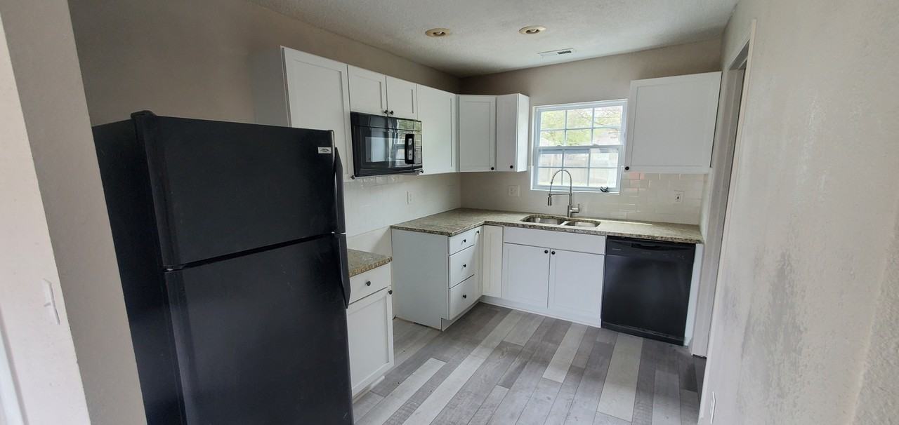 2237 N Minneapolis St #1 - Photo 4 of 10
