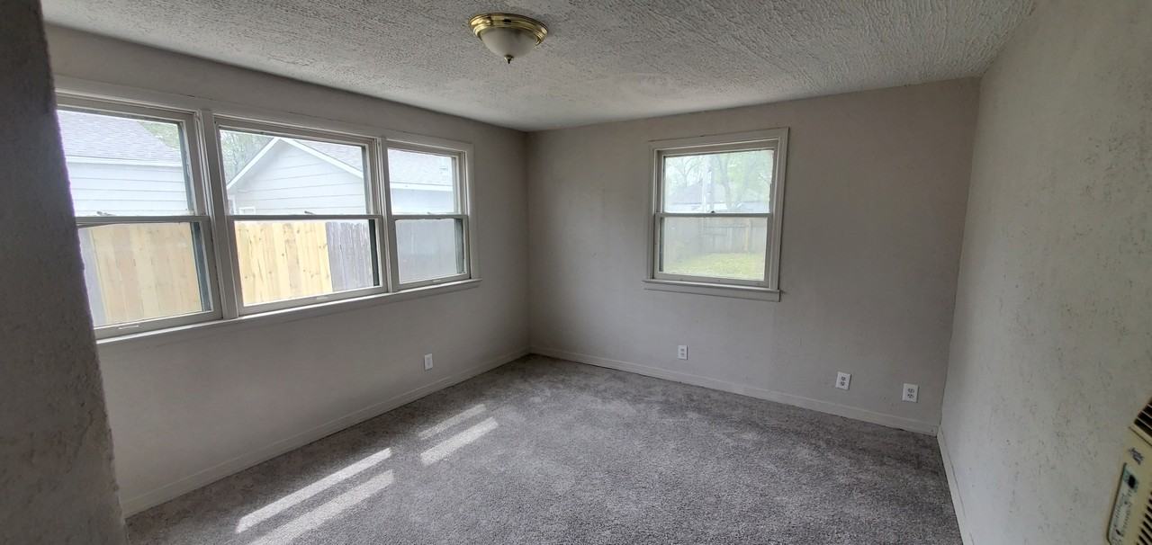 2237 N Minneapolis St #1 - Photo 7 of 10