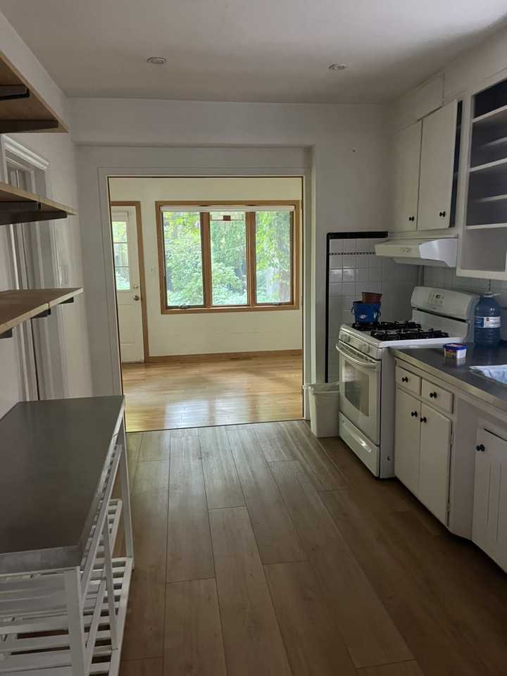 100 Fuller Ave - Photo 2 of 9