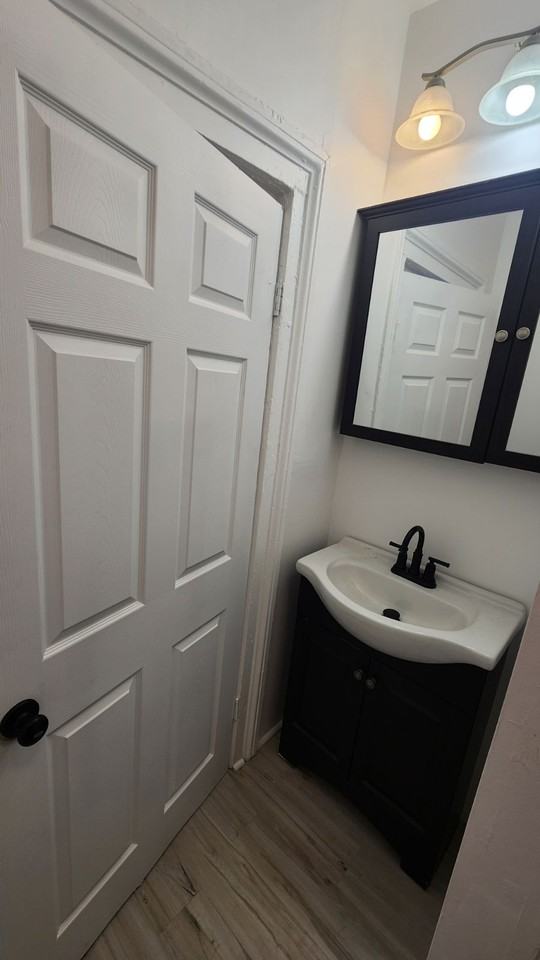 98 Lincoln Ave #1 - Photo 5 of 7
