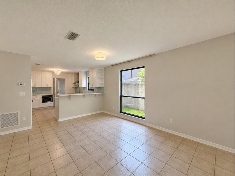 1746 Ocean Grove Dr #1 - Photo 7 of 28