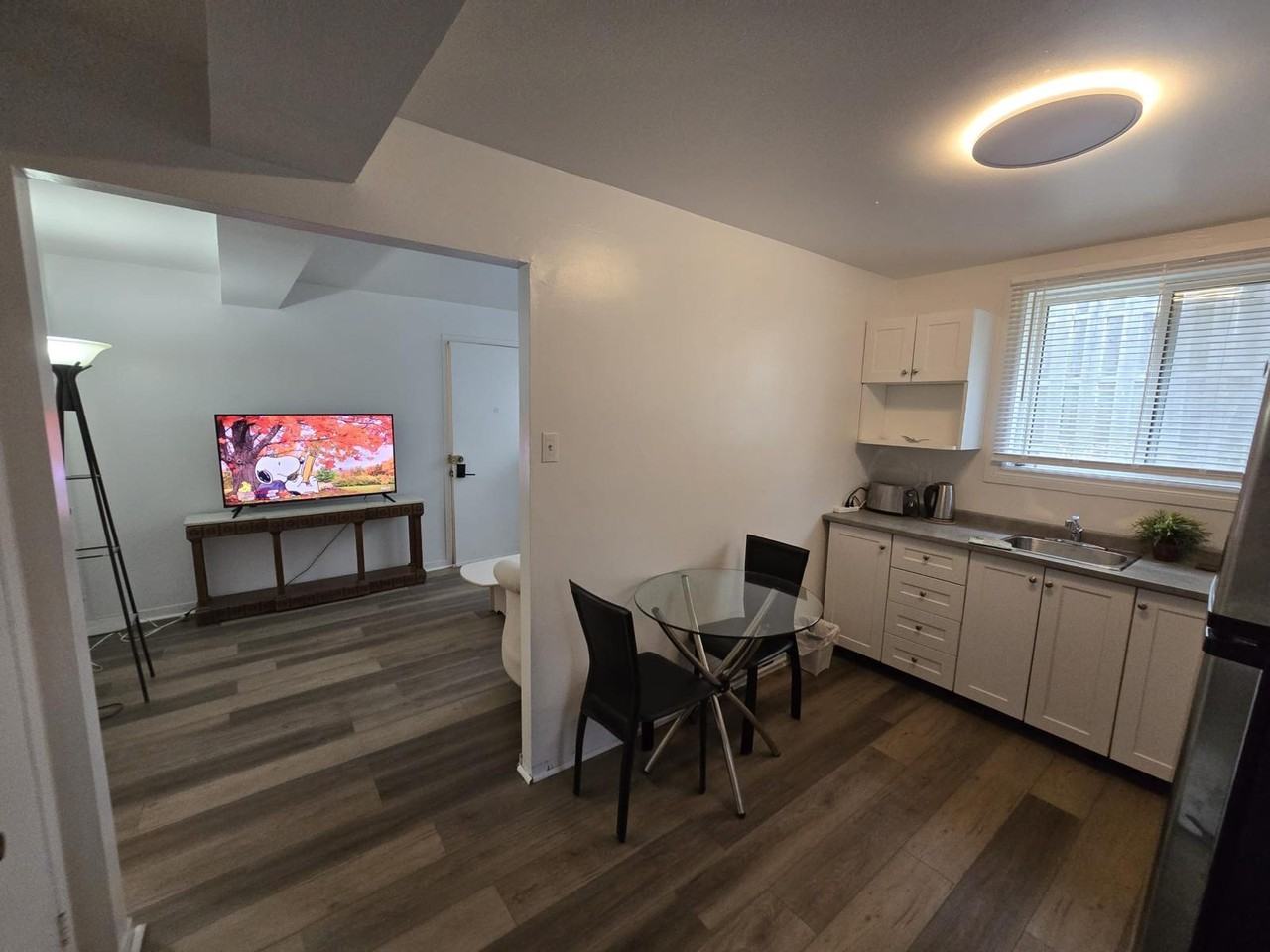 595 Rue de Fontenay #A - Photo 2 of 12