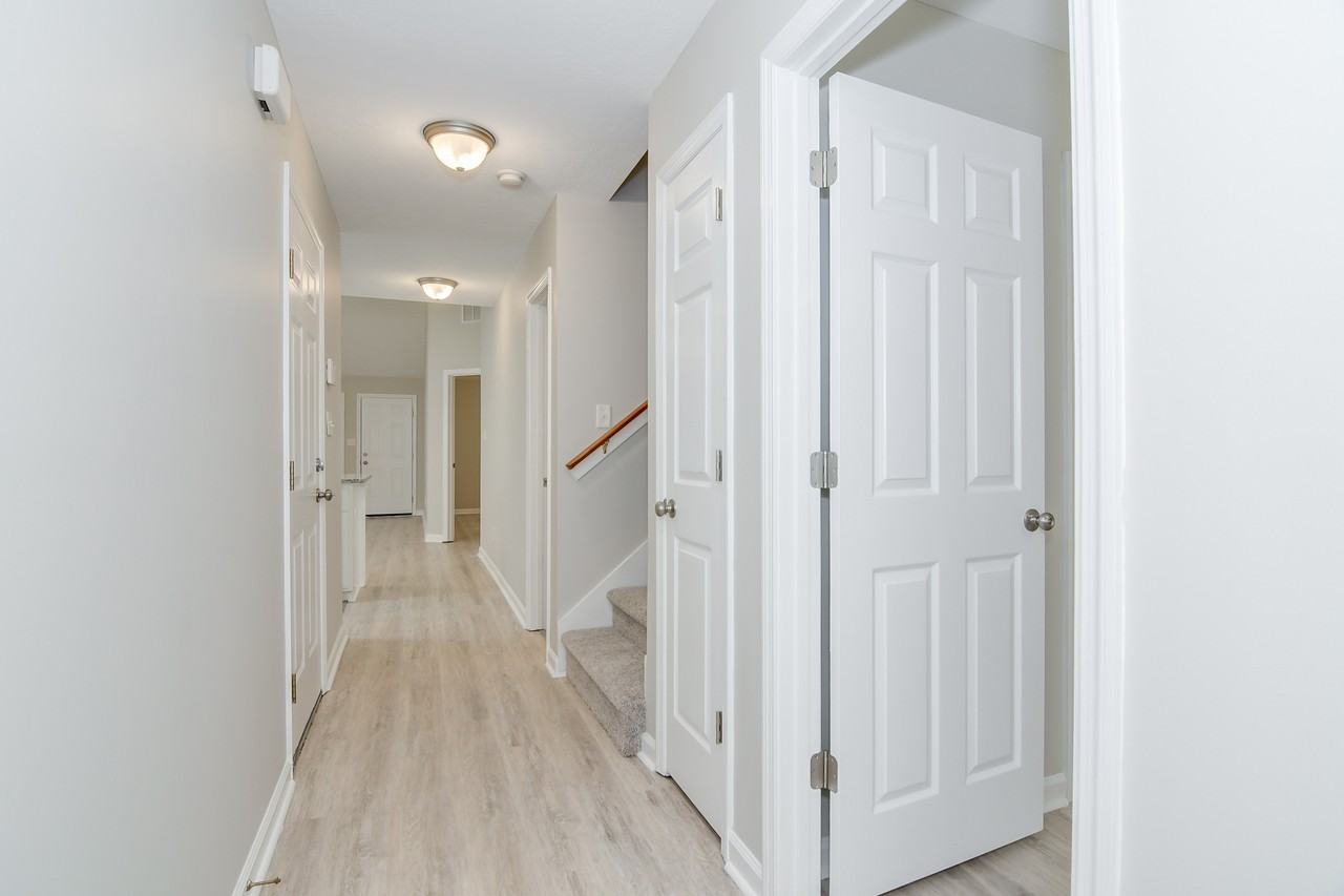 448 Northrop Pl #1 - Photo 4 of 22