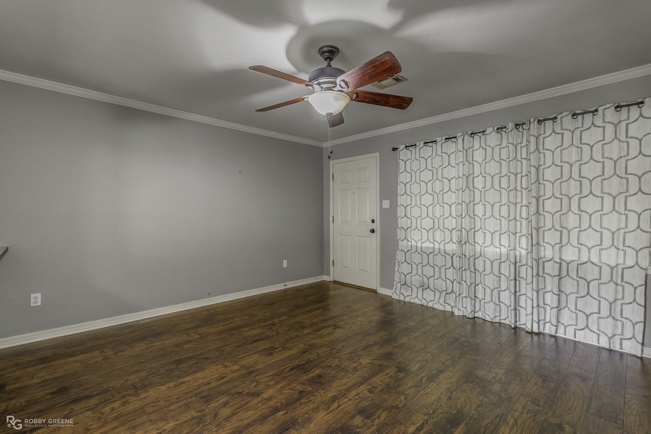 1602 San Saba St #1 - Photo 3 of 48