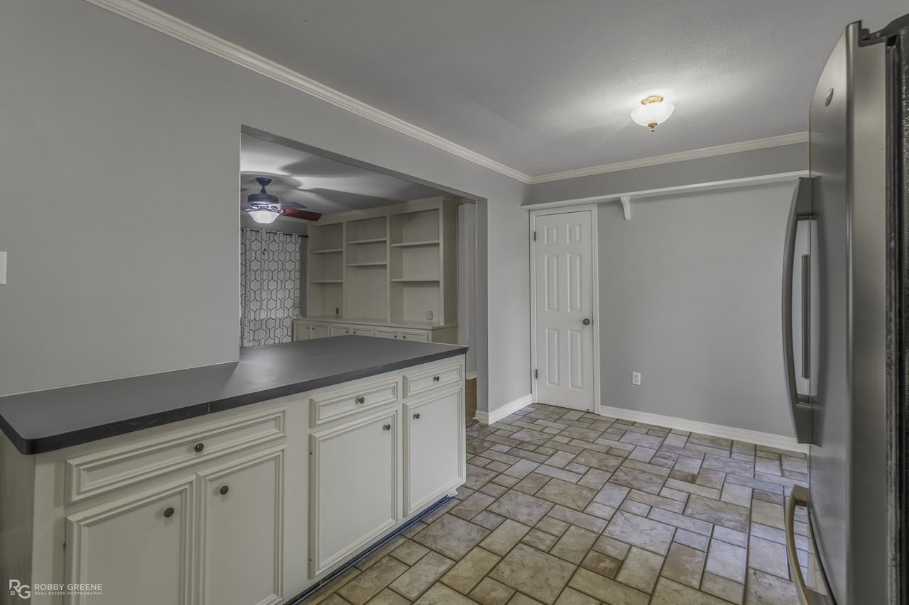 1602 San Saba St #1 - Photo 7 of 48