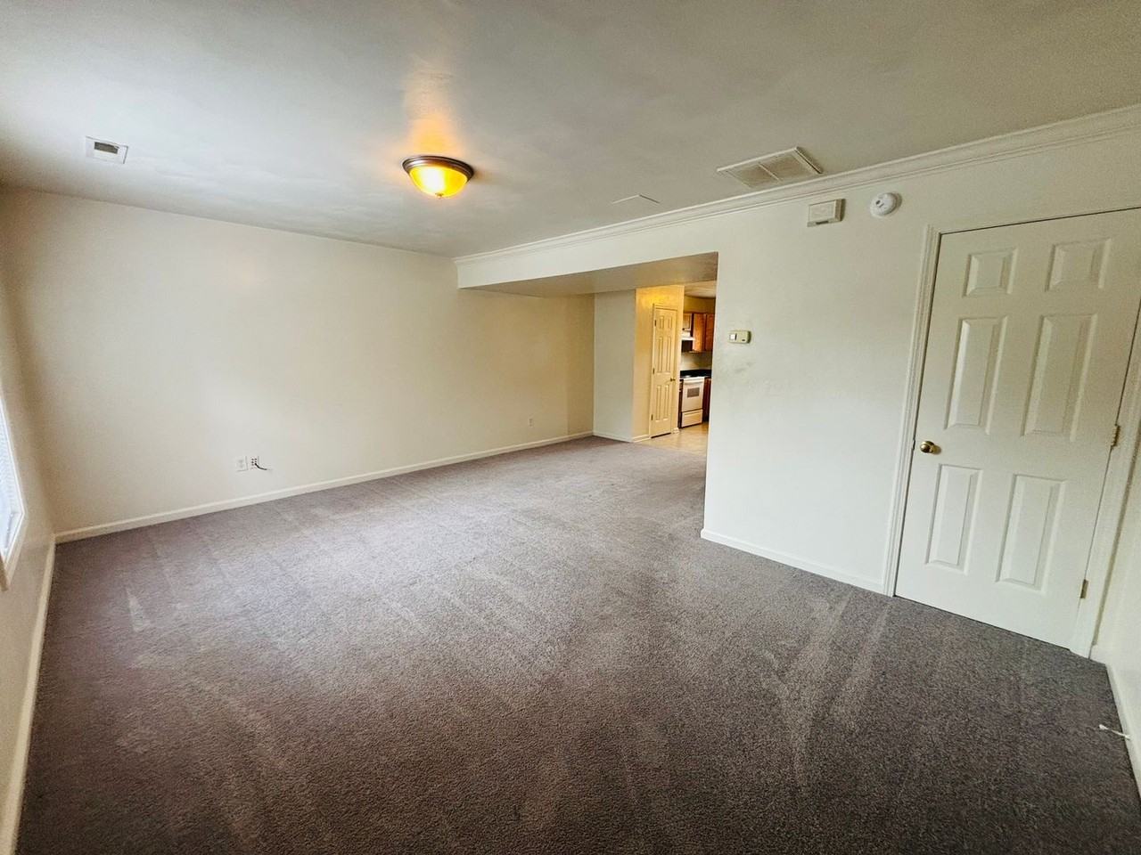 35 Charleston Ln - Photo 5 of 22