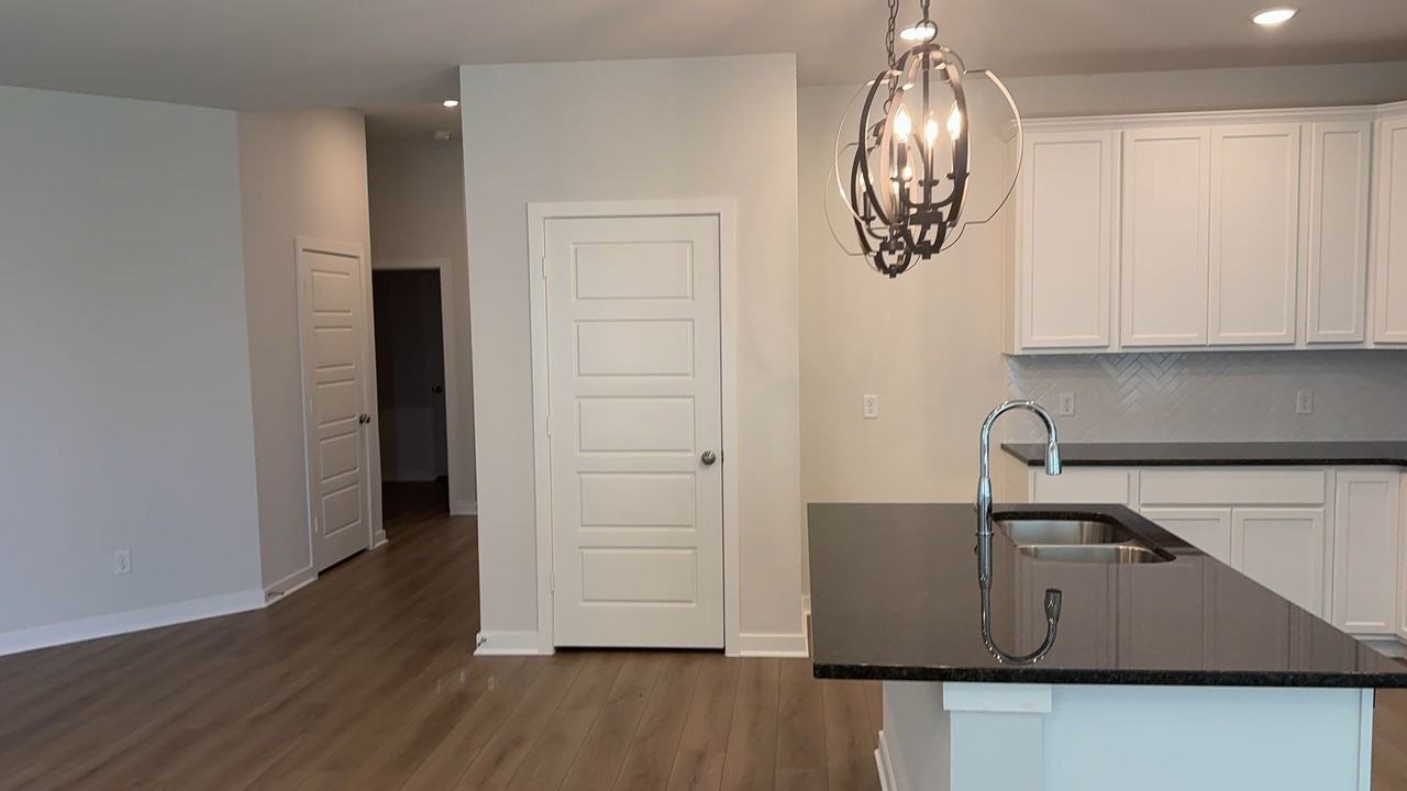 5109 Pollack Ln - Photo 3 of 28