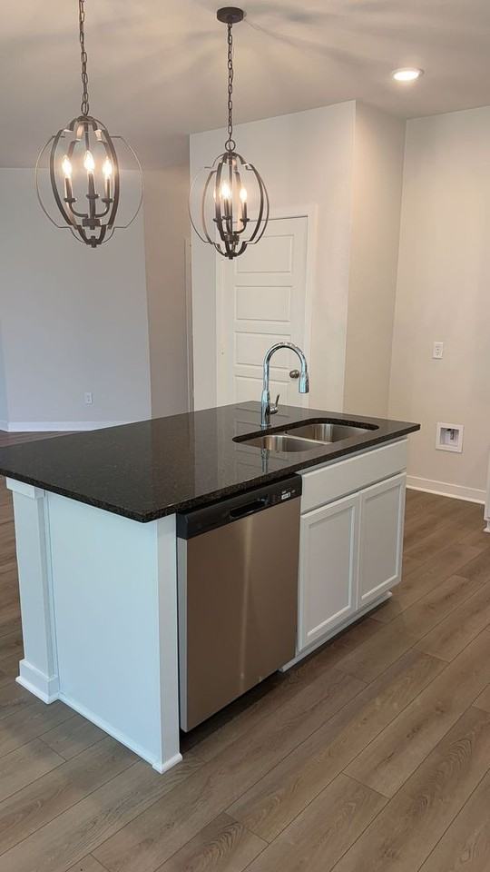 5109 Pollack Ln - Photo 6 of 28