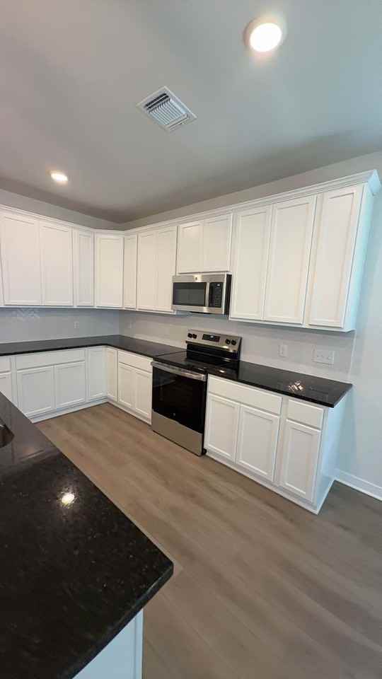 5109 Pollack Ln - Photo 7 of 28